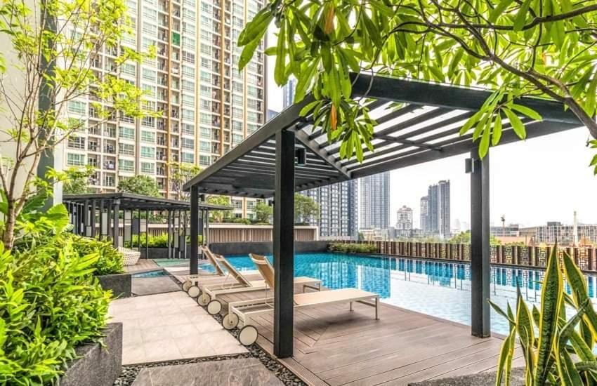 Condo In Bangkok With Swimming Pool Near Malls And Train Exterior foto